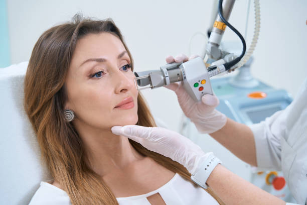 How to Fade Age Spots Without Harsh Chemicals: A Complete Guide